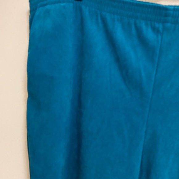 Alfred Dunner Womens Green Faux Suede Pants Size 12 46x29 Casual Pull On READ - Picture 2 of 6